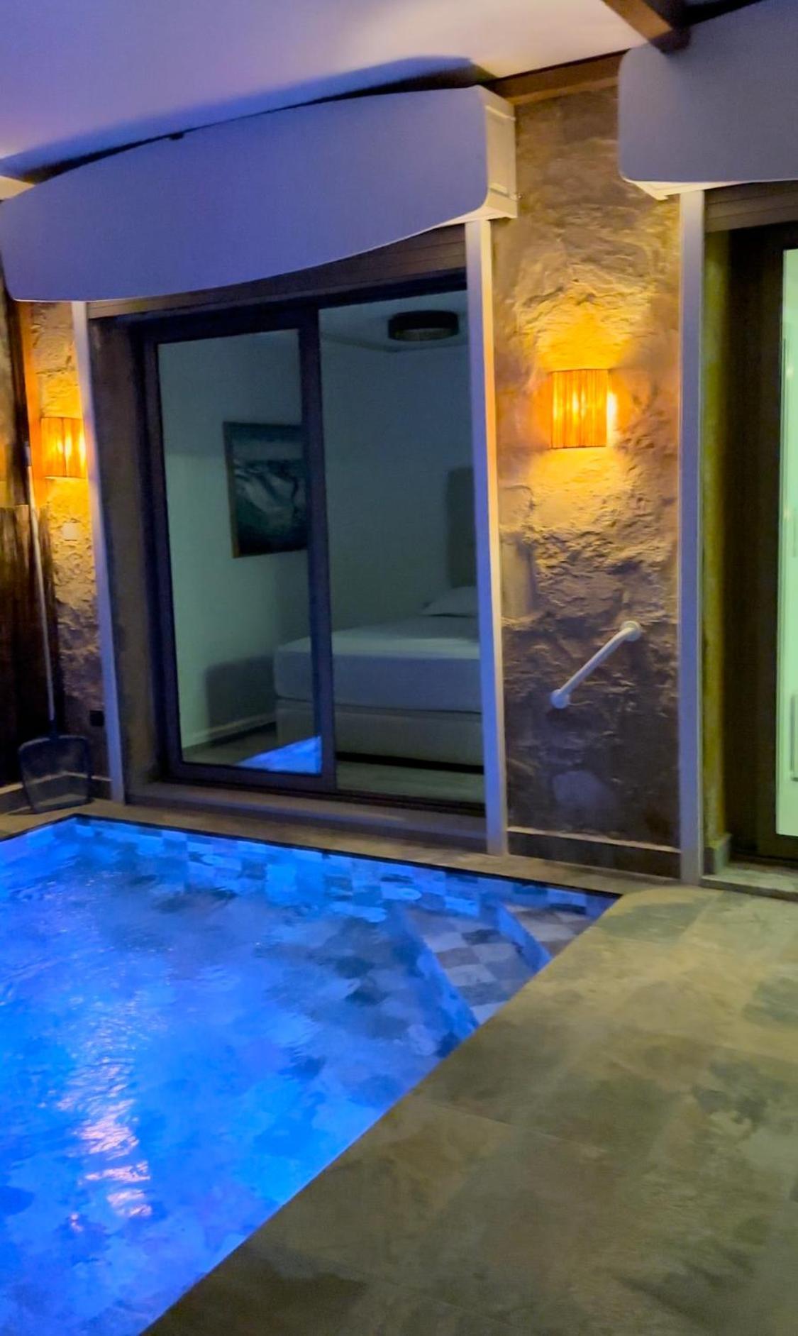 Dream View - Piscine Privee - Luxe Hébergement de vacances *